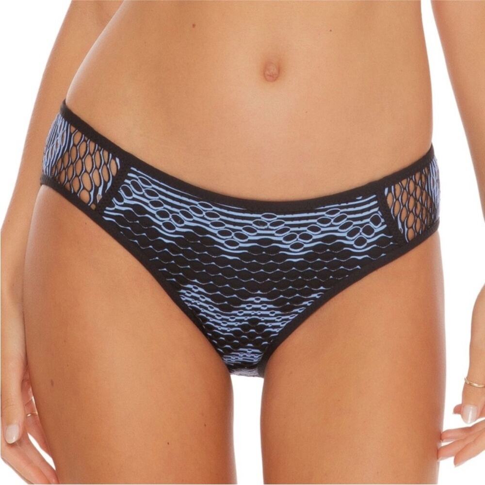 Becca Reveal Crochet Bikini Bottoms
Size S Nwot $58
